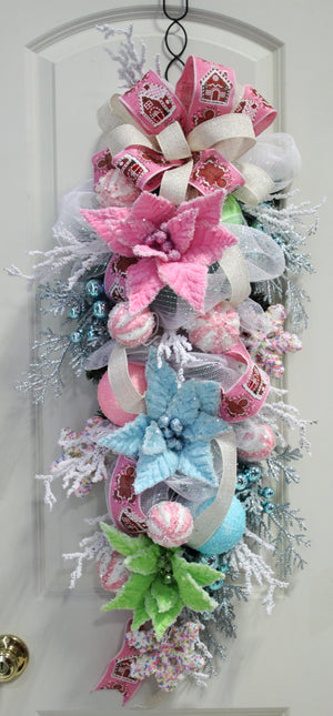 DIY Pastel Gingerbread Christmas Teardrop