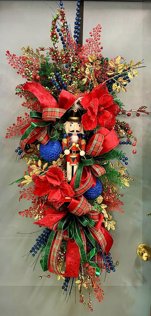 DIY Regal Christmas Nutcracker Teardrop