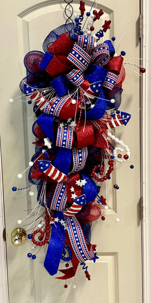 DIY Patriotic Mesh Teardrop