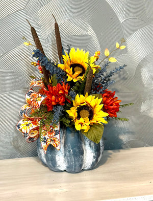 DIY Navy Blue Pumpkin Arrangement