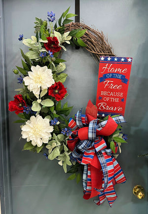 DIY Patriotic Grapevine Wreath
