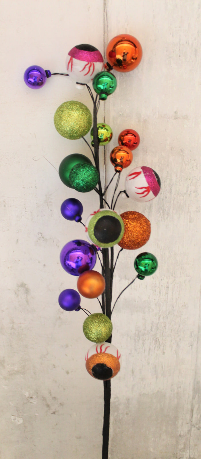 28" Halloween Eyeball Glitter Ball Spray