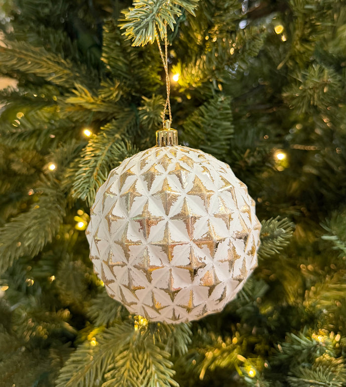 4" Gold & White Diamond Pattern Ball Ornament