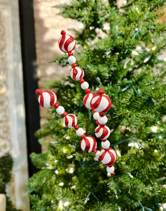 33" Red & White Swirl Stripe Ball Spray