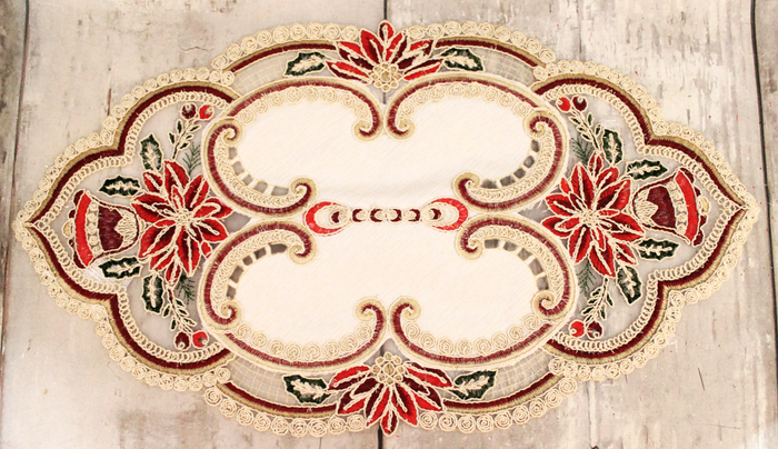 12"x18" Regina Christmas Placemat