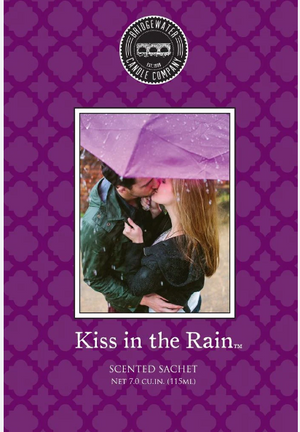 Sachet-Kiss in the Rain